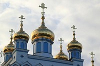 Cross crucifix on church building in Russia. Free public domain CC0 image.