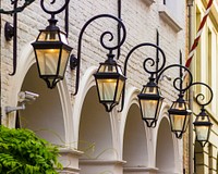 Old-fashioned street lamp. Free public domain CC0 photo