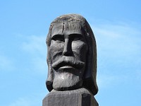 Balint Torok wood memorial monument. Free public domain CC0 photo.