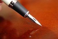 Fountain pen. Free public domain CC0 photo.