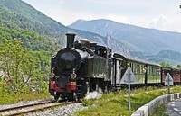 Steam train. Free public domain CC0 photo.