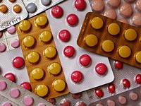 Pills & drugs, healthcare photo. Free public domain CC0 image.