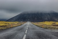 Free mountain road in Iceland image, public domain CC0 image.