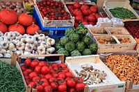 Free fresh vegetables stand image, public domain CC0 photo.
