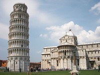 Ancient historical rome architecture building photo, free public domain CC0 image.