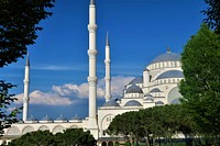 Free Camlica Camii, Islamic mosque image, public domain travel CC0 photo.