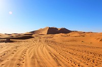 Free desert image, public domain landscape CC0 photo.