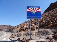 Free state border welcome sign, Arizona image, public domain travel CC0 photo.