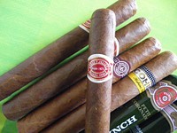 Cuban cigars, Montecristo & Romeo Julieta. Location unknown - 01/27/2017