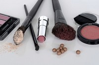 Lipstick, beauty tools, make up kit , free public domain CC0 photo.