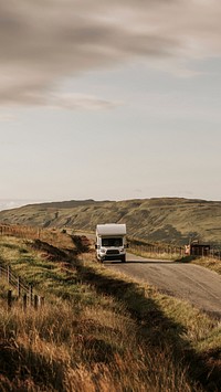 Summer travel mobile wallpaper, roadtrip in the Scottish Highlands