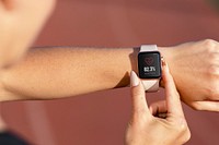 Pink smartwatch fitness tracker mockup psd 