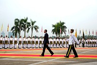 President Barack Obama reviews the Guard of Honor during an official arrival ceremony in Parliament Square, Kuala Lumpur, Malaysia, April 26, 2014.