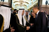 King Salman bin Abdulaziz of Saudi Arabia bids farewell to President Barack Obama at Erga Palace in Riyadh, Saudi Arabia, Jan. 27, 2015.