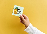 Summer themed note with a yellow wall