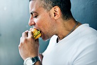 Man eating healthy food