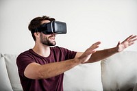 White man enjoying VR