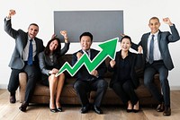 Business people with growth graph icon