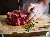 Cutting a fillet steak food photography recipe idea