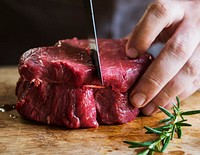 Cutting a fillet steak food photography recipe idea
