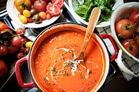 Creamy tomato sauce food photography recipe idea