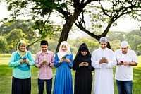 Muslim friends using social media