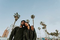 Couple hanging at Venice Beach
