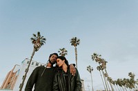 Couple hanging at Venice Beach