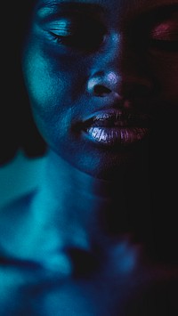 Black woman with glossy lips mobile phone wallpaper