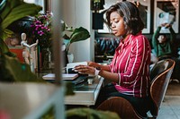 Businesswoman working at the desk