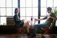 Man and woman on a coffee date 