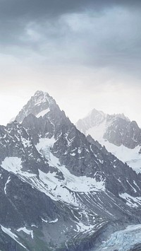 Mont Blanc Massif covered in snow mobile phone wallpaper