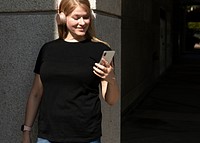 Women&rsquo;s black t-shirt mockup psd streetwear size inclusive city apparel shoot