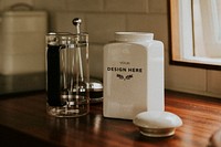 Coffee porcelain jar mockup on kitchen counter psd