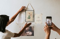 Vintage picture frame mockup, placed on wall psd