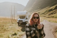 Pink hair woman, roadtrip with RV