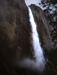 Upper Yosemite Falls in Yosemite National Park, USA