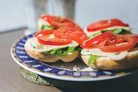 Open faced sandwiches with tomatoes. Visit <a href="https://kaboompics.com/" target="_blank">Kaboompics</a> for more free images.