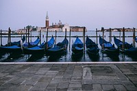 Gondola boats in Venice. Visit <a href="https://kaboompics.com/" target="_blank">Kaboompics</a> for more free images.