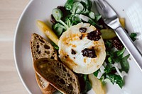 Grilled goat cheese salad. Visit Kaboompics for more free images.