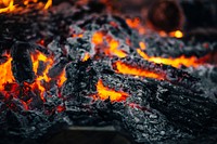 Close up of a warming fire. Visit <a href="https://kaboompics.com/" target="_blank">Kaboompics</a> for more free images.