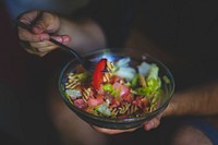 Fresh pasta salad. Visit <a href="https://kaboompics.com/" target="_blank">Kaboompics</a> for more free images.