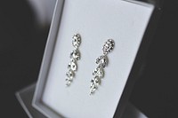 Diamond chandelier earrings. Visit <a href="https://kaboompics.com/" target="_blank">Kaboompics</a> for more free images.