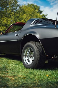 Vintage black American car
