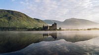 Desktop wallpaper background, Eilean Donan Castle in Scotland