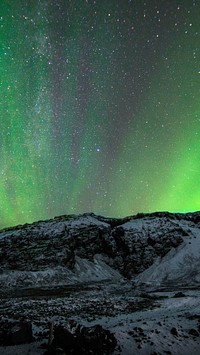 Northern lights phone wallpaper background, Raudfeldar Canyon, Iceland