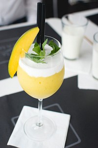 Frozen mango drink