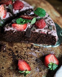 Valentine&#39;s Chocolate Teff Cake