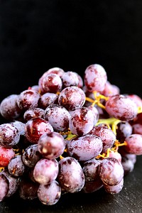 Free purple grape image, public domain fruit CC0 photo.