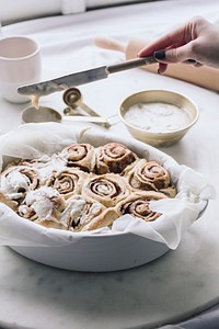 Free vegan cinnamon rolls image, public domain food CC0 photo.